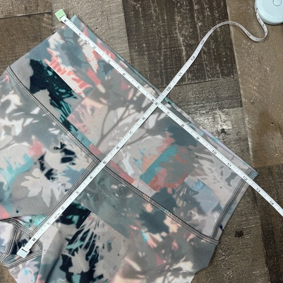 Lululemon Wonder Under High-Rise Tight 28” Full-On Luxtreme size 6 - Picture 14 of 16